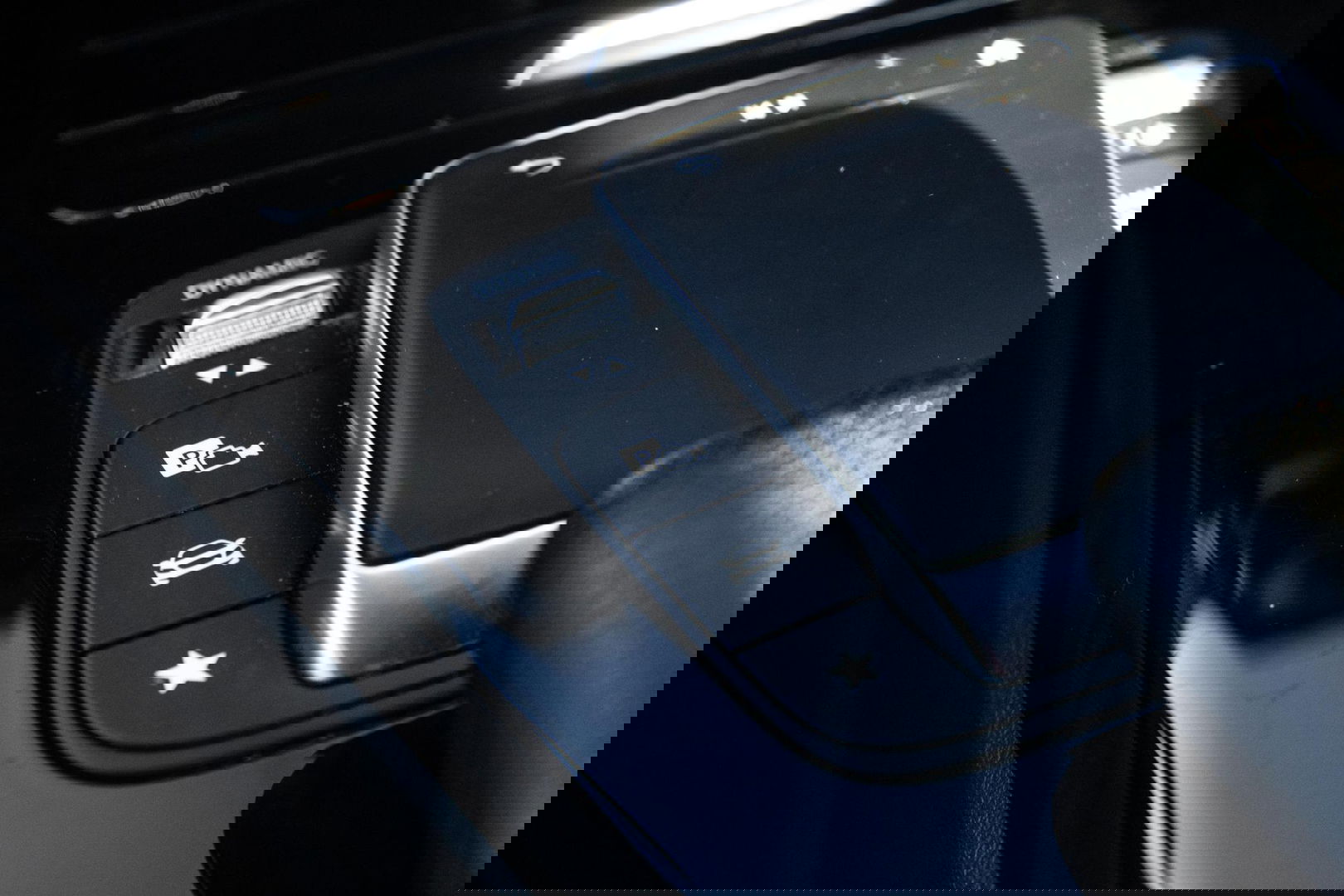 Mercedes-Benz A-Klasse 250 e Business Line PANORAMA DAK / WIDESCREEN / 360 CAMERA / CARPLAY