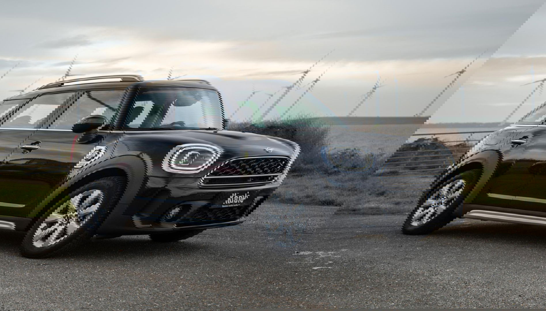 MINI Countryman Mini 1.5 Cooper S E ALL4 Essential CAMERA / NAVI / CARPLAY / AIRCO / ZWART / STOELVERWARMING