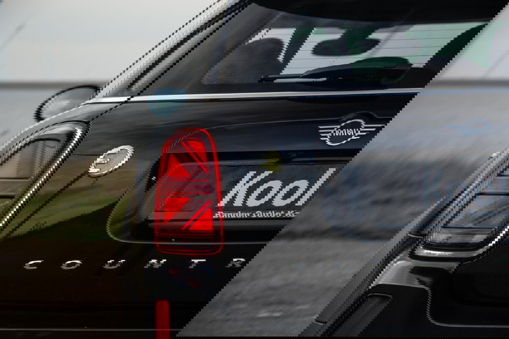 MINI Countryman Mini 1.5 Cooper S E ALL4 Essential CAMERA / NAVI / CARPLAY / AIRCO / ZWART / STOELVERWARMING