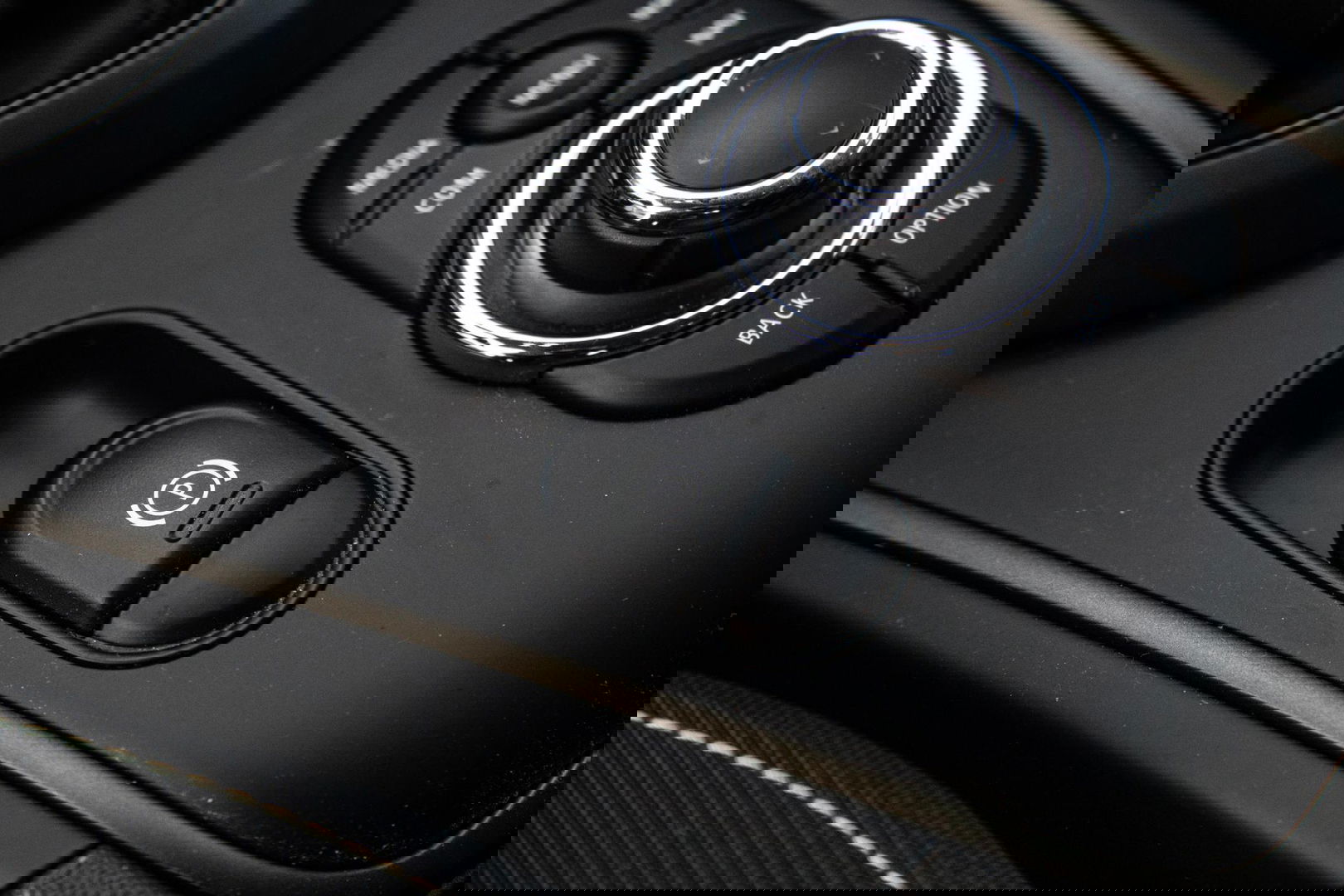 MINI Countryman Mini 1.5 Cooper S E ALL4 Essential CAMERA / NAVI / CARPLAY / AIRCO / ZWART / STOELVERWARMING