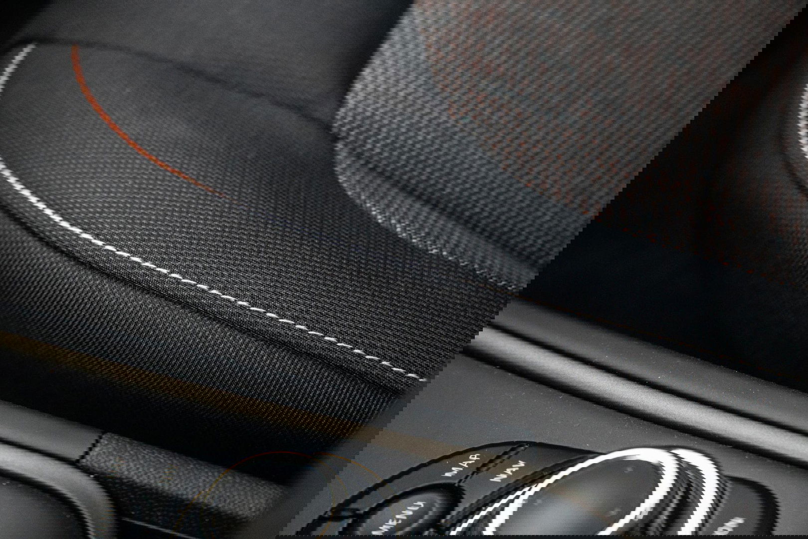 MINI Countryman Mini 1.5 Cooper S E ALL4 Essential CAMERA / NAVI / CARPLAY / AIRCO / ZWART / STOELVERWARMING