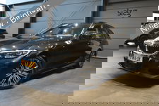 BMW 3 Serie - Touring 318i M-SPORT navi camera led cruise trekhaak !!