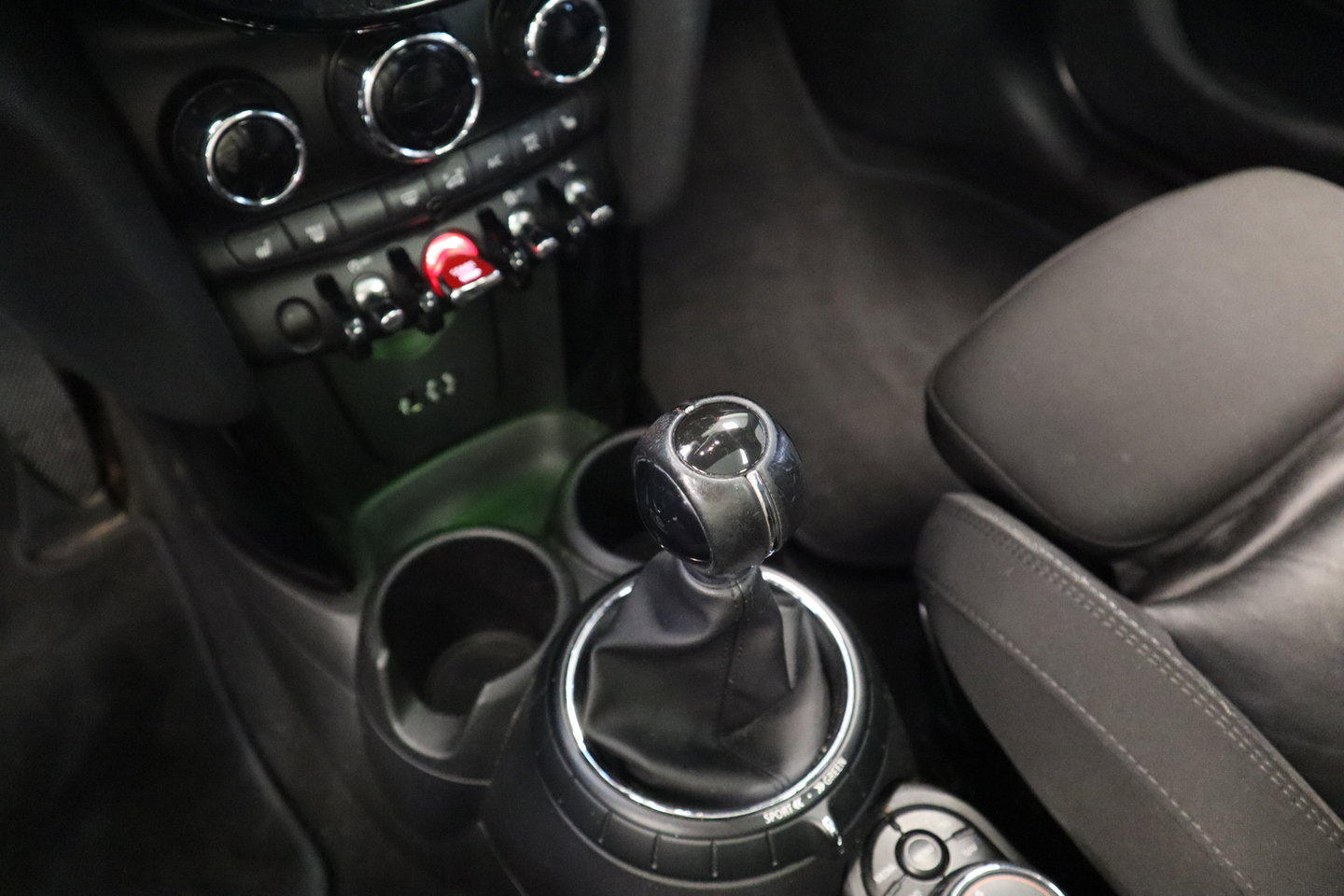 MINI Cooper 2.0 Cooper S Chili Panodak ECC Navi Stoelverw