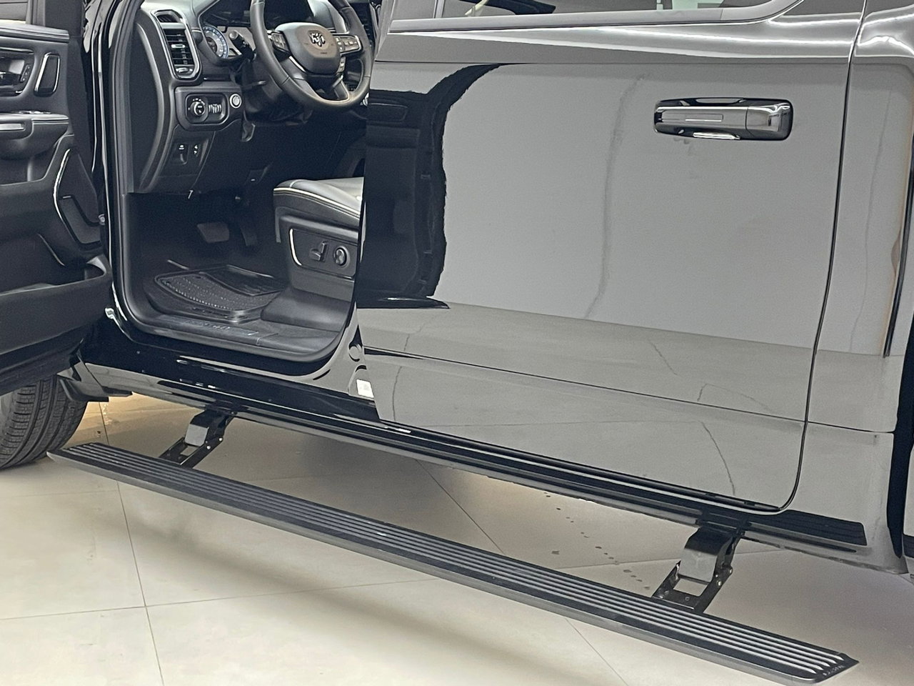Dodge Ram Pick-Up
