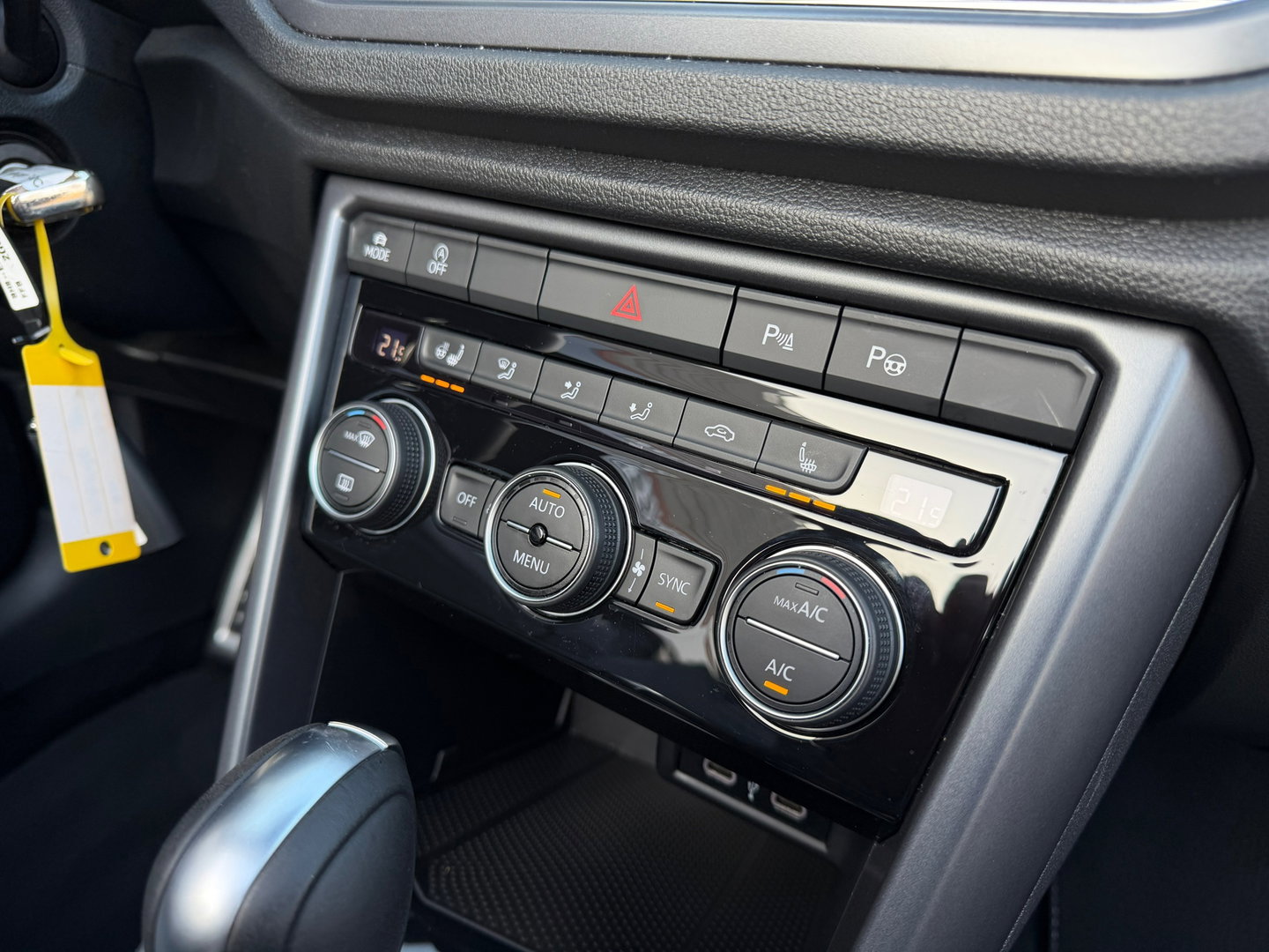 Volkswagen T-Roc Cabrio 1.5 TSI R-Line 150PK|ACC|Carplay|Camera|Virtiual-Cockpit