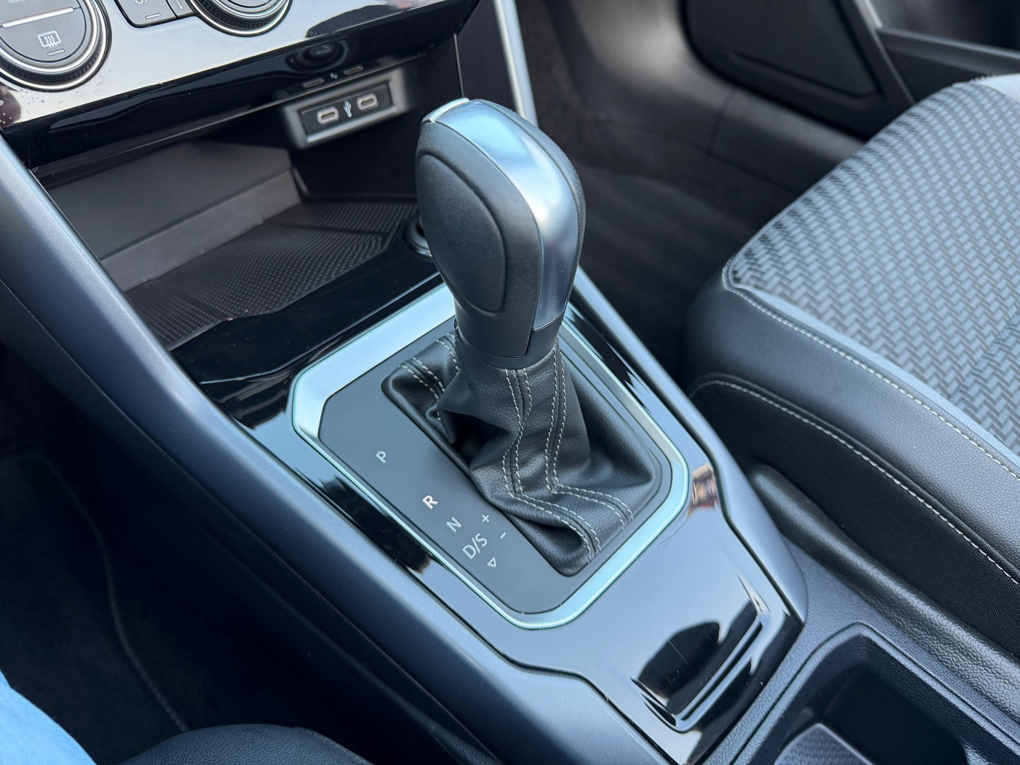 Volkswagen T-Roc Cabrio 1.5 TSI R-Line 150PK|ACC|Carplay|Camera|Virtiual-Cockpit