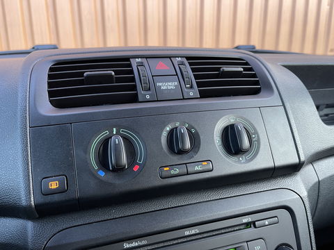 Škoda Fabia Combi 1.2-12V Fresh | Origineel Nederlands | NAP | Airconditioning | Radio\Cd | Centrale Vergrendeling |