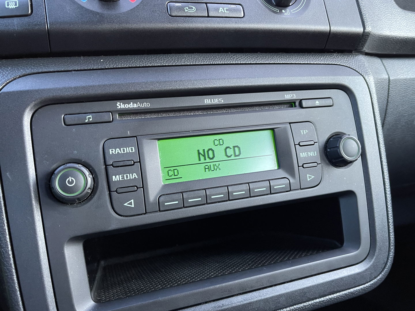 Škoda Fabia Combi 1.2-12V Fresh | Origineel Nederlands | NAP | Airconditioning | Radio\Cd | Centrale Vergrendeling |