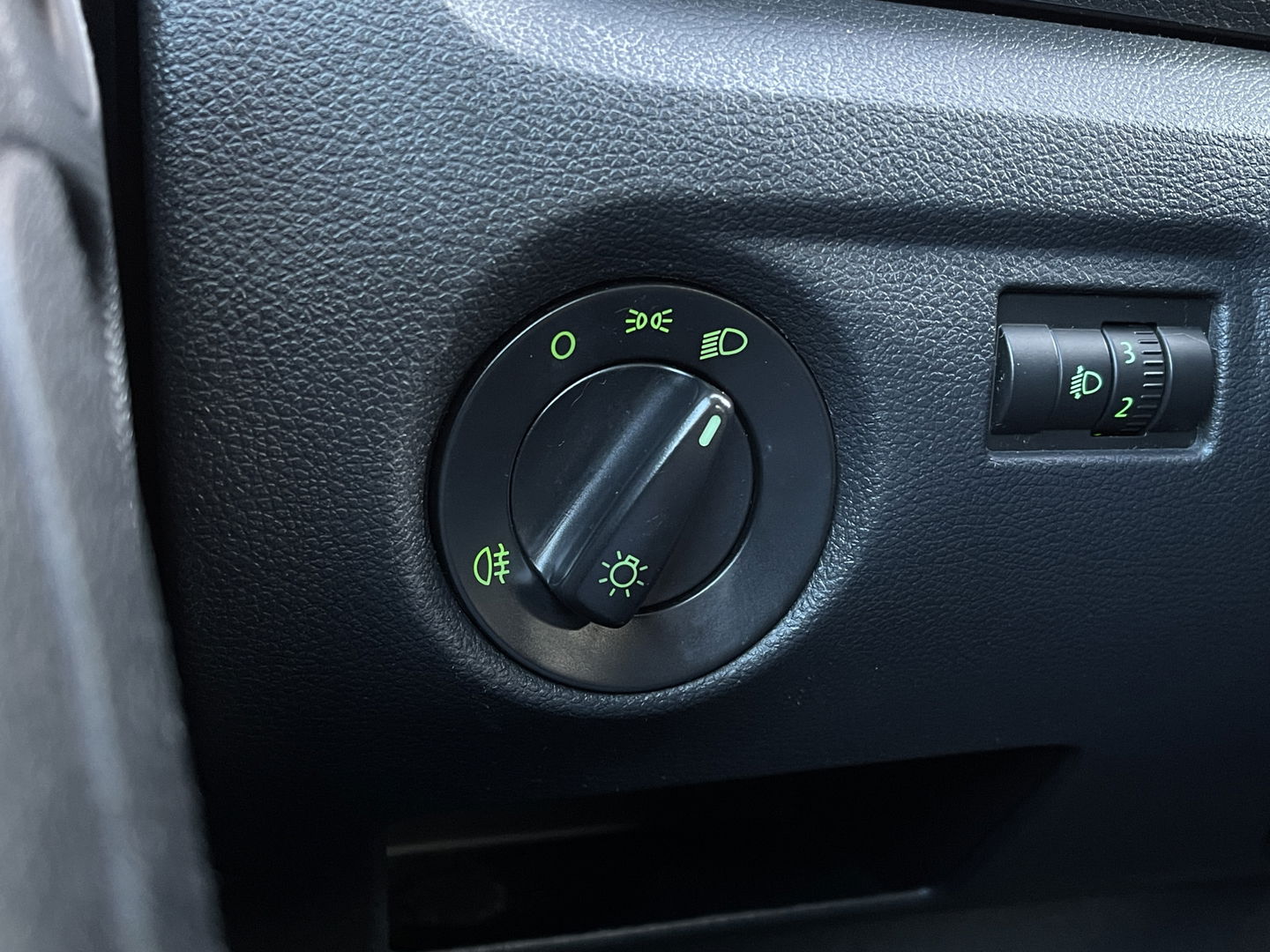 Škoda Fabia Combi 1.2-12V Fresh | Origineel Nederlands | NAP | Airconditioning | Radio\Cd | Centrale Vergrendeling |