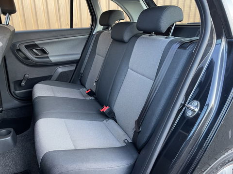 Škoda Fabia Combi 1.2-12V Fresh | Origineel Nederlands | NAP | Airconditioning | Radio\Cd | Centrale Vergrendeling |