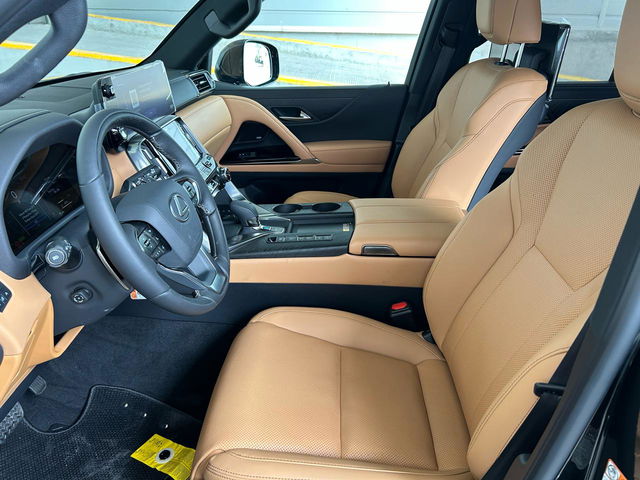 Lexus LX - 700 T1. €121.000 LX700h