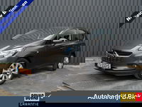 Opel Corsa - 1.4 90Pk Favourite | Trekhaak afnb. | Navi | Apple Carplay/ Android Auto | Prijs Rijklaar!!