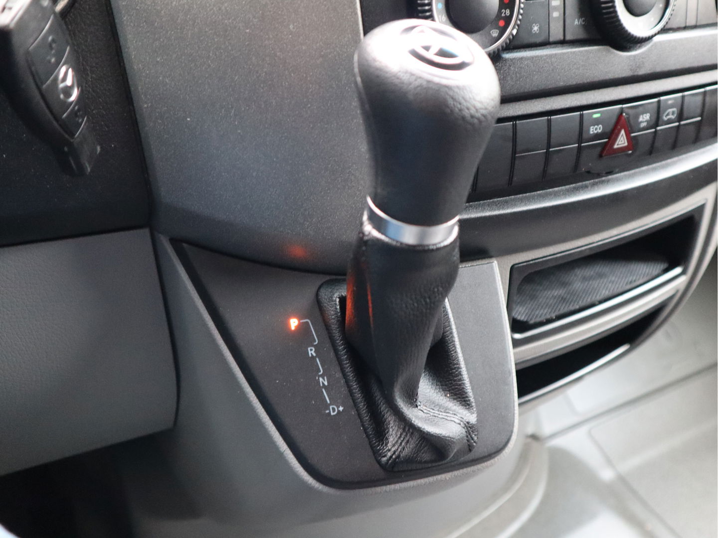 Mercedes-Benz Sprinter 516 CDI Automaat Euro 6 - N1 Bakwagen - Deuren