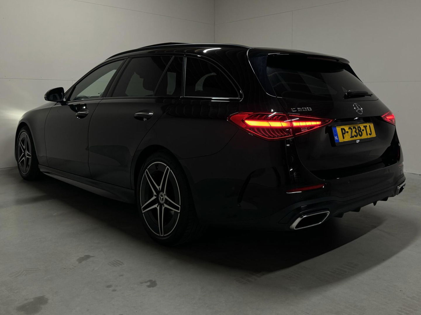 Mercedes-Benz C-Klasse Estate 200 AMG Pano Laser HUD 360° Sfeer Trekh NAP