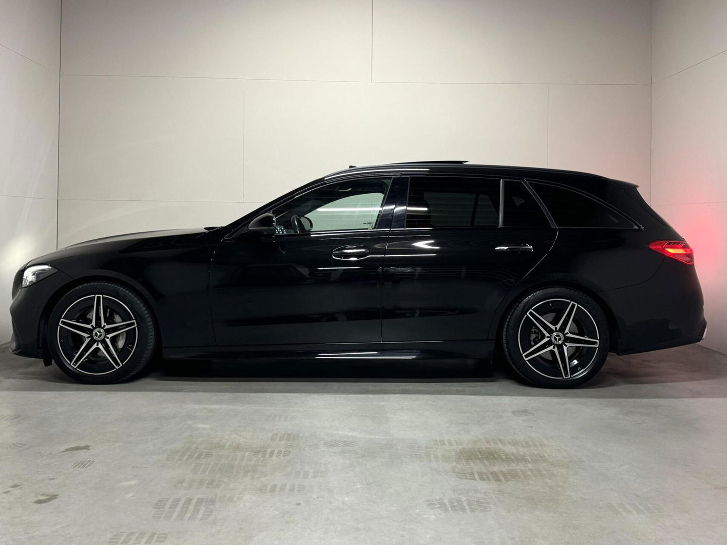 Mercedes-Benz C-Klasse Estate 200 AMG Pano Laser HUD 360° Sfeer Trekh NAP