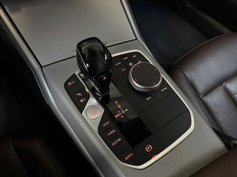 BMW 3-serie 330e High Executive Leder|CarPlay|NL Auto|NAP