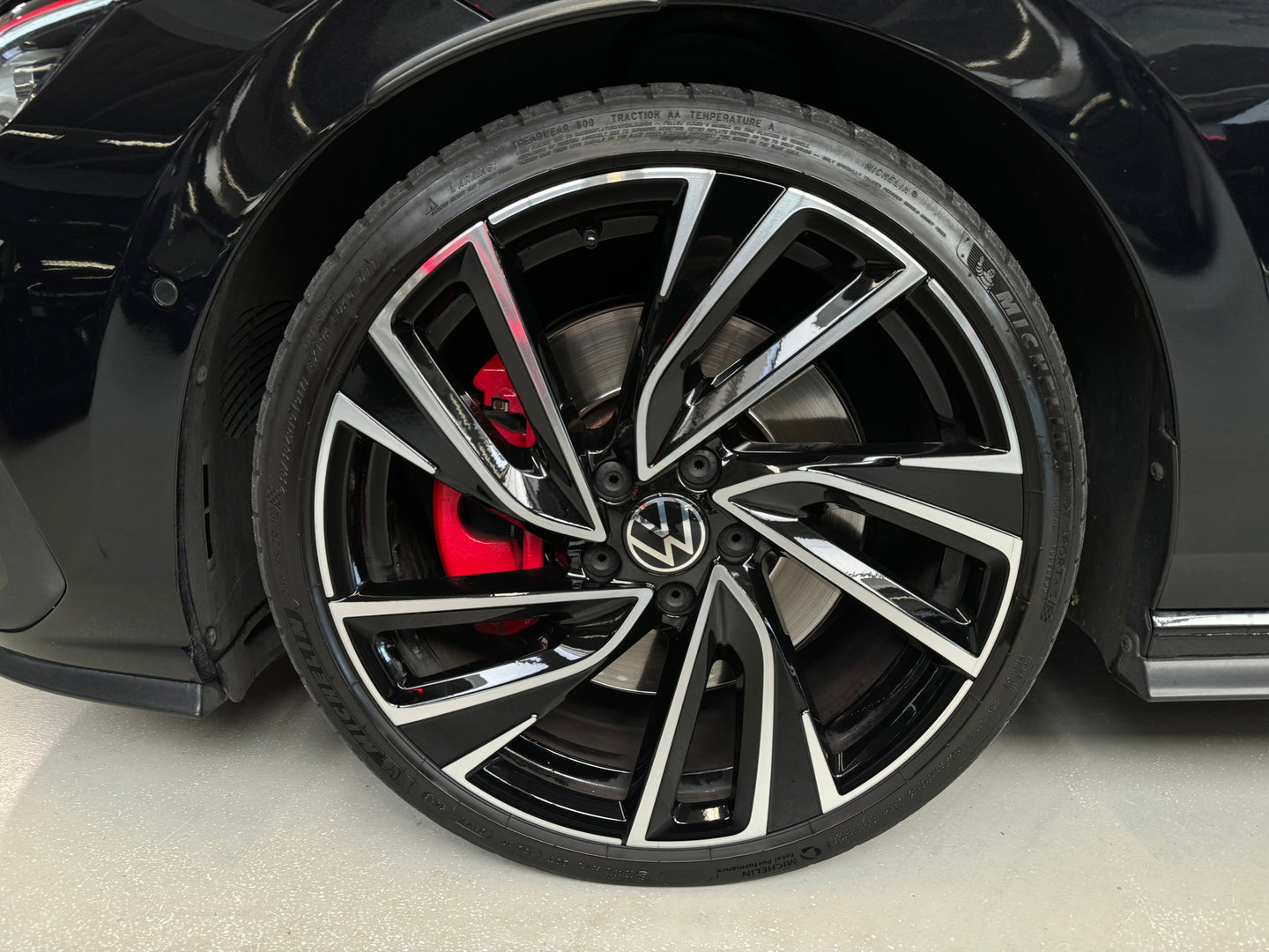 Volkswagen Golf 2.0 TSI GTI Pano|H/K|Keyless|IQ|Mistlampen