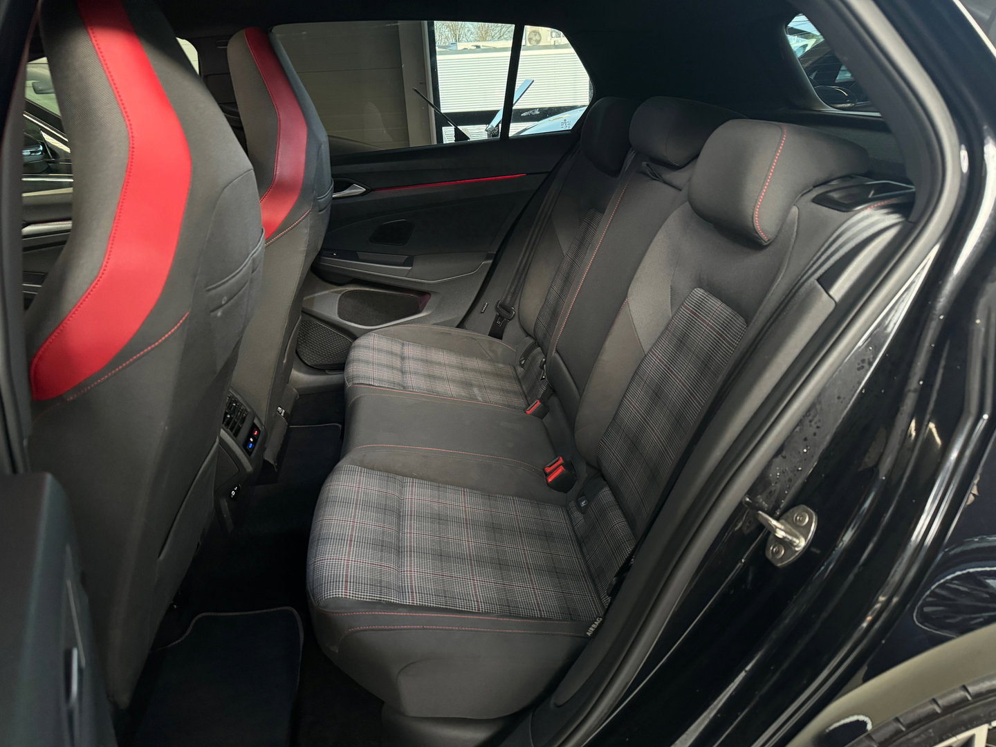 Volkswagen Golf 2.0 TSI GTI Pano|H/K|Keyless|IQ|Mistlampen