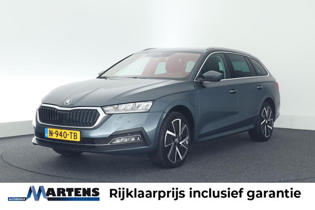 Škoda Octavia - Combi 1.4 TSI iV 204pk PHEV Business Edition Plus Trekhaak Camera Stoelverwarming Keyless Navigatie Led