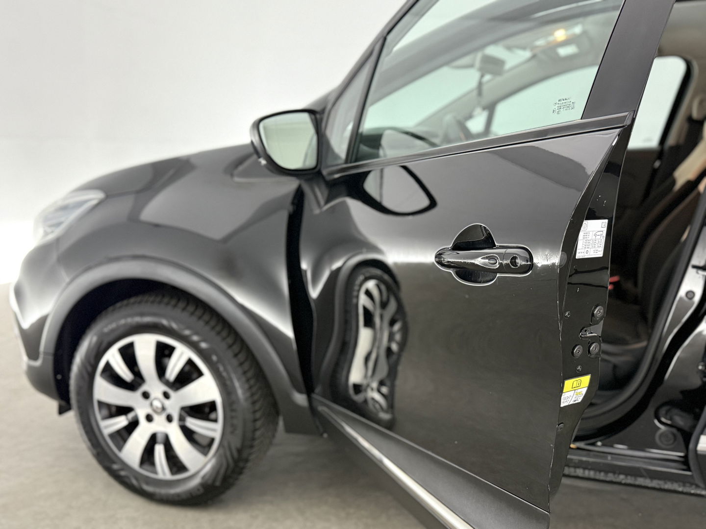 Renault Captur 0.9 TCe Limited | Clima | Cruise | LED | Keyless | Parkeersens.