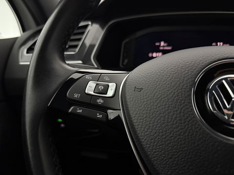Volkswagen Tiguan 1.5 TSI ACT 150PK R-line | Virtual | Carplay | Trekh. | Adaptive Cruise | LED | Parkeersens. | NAP