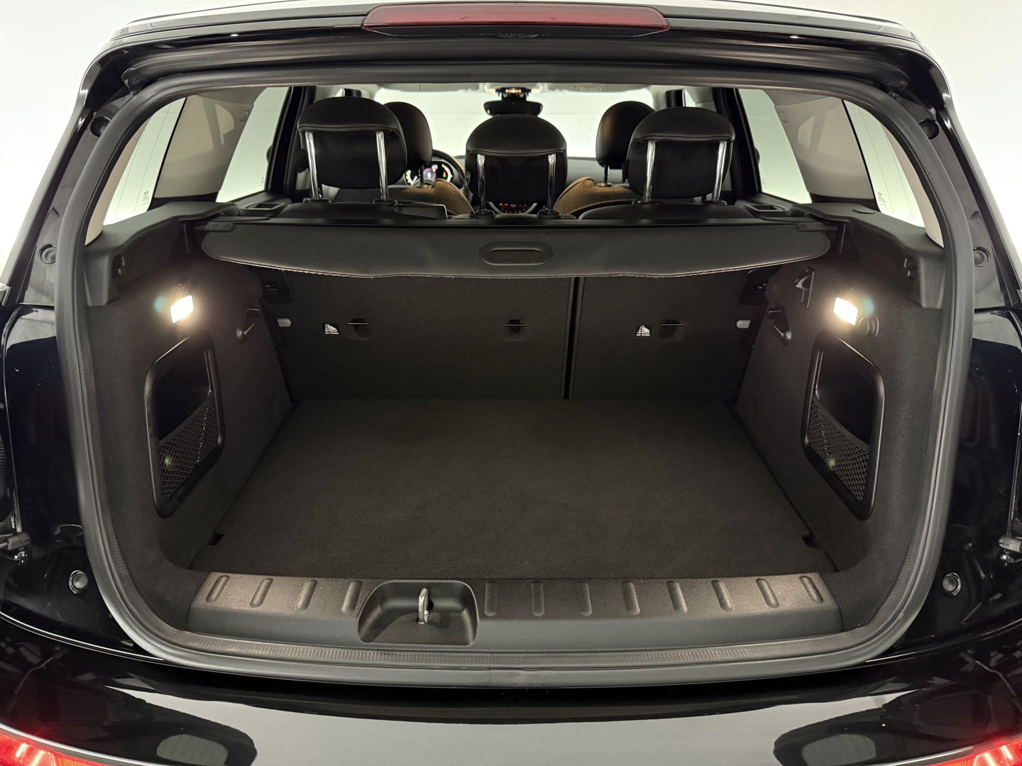 MINI Clubman 1.5 Cooper Classic | Virtual | Sfeerverl. | Camera | LED | Cruise | Navi | Stoelverw. | Parkeersens.