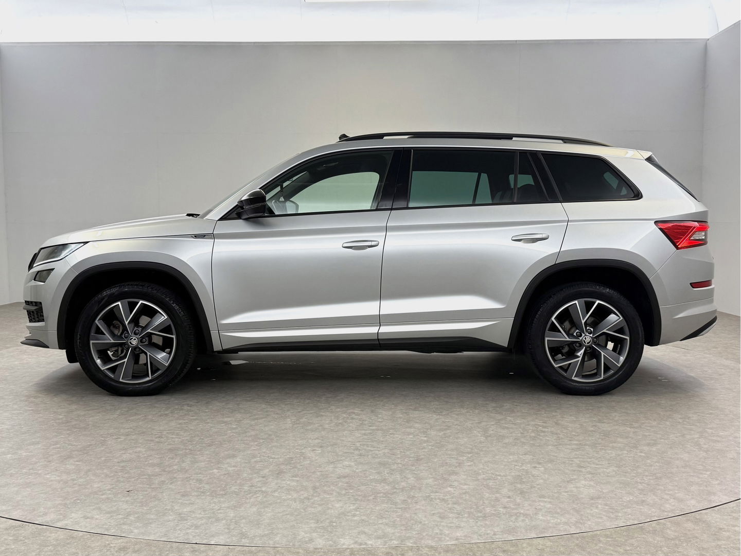 Škoda Kodiaq 1.5 TSI 150PK Sportline Business 7p | Pano | Sfeer | Virtual | Carplay | Trekh. | Camera | Memory | Stoel/stuurverw. | Adap. Cruise | NAP