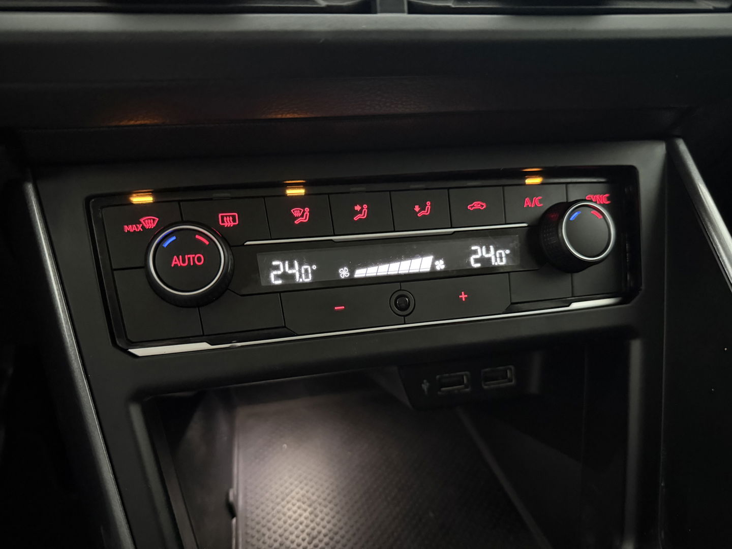 Volkswagen Polo 1.0 TSI Highline | Carplay | Adap. Cruise | Clima | LED | Parkeersens. | NAP