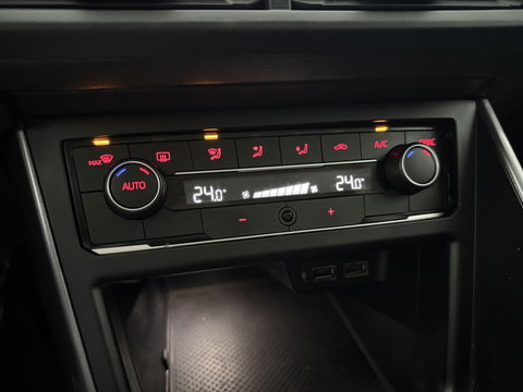 Volkswagen Polo 1.0 TSI Highline | Carplay | Adap. Cruise | Clima | LED | Parkeersens. | NAP