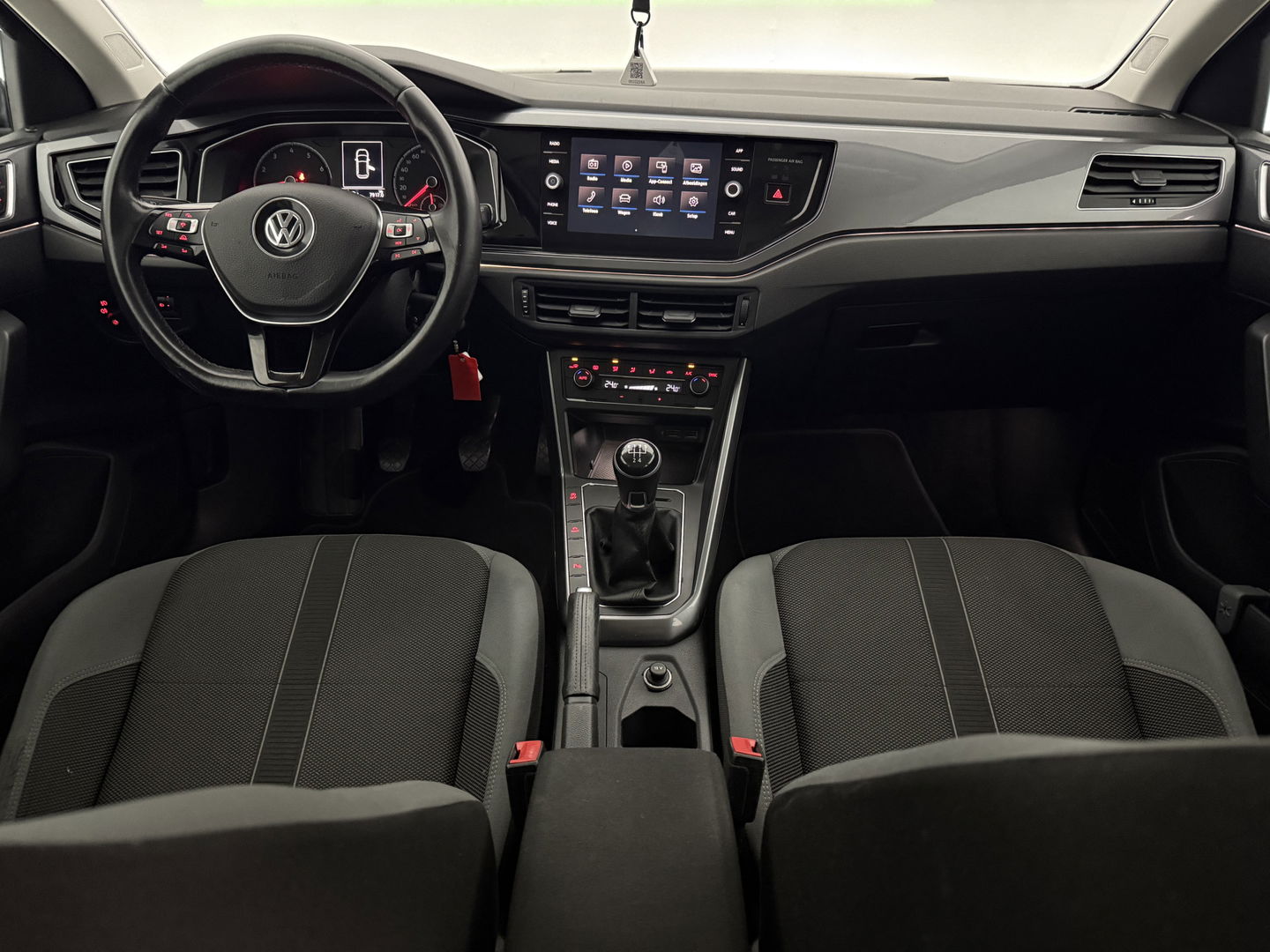 Volkswagen Polo 1.0 TSI Highline | Carplay | Adap. Cruise | Clima | LED | Parkeersens. | NAP