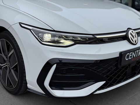 Volkswagen Golf 1.5 eTSI R-Line Edition NL-Auto|CameraIQ-Lights|Carplay|Keyless