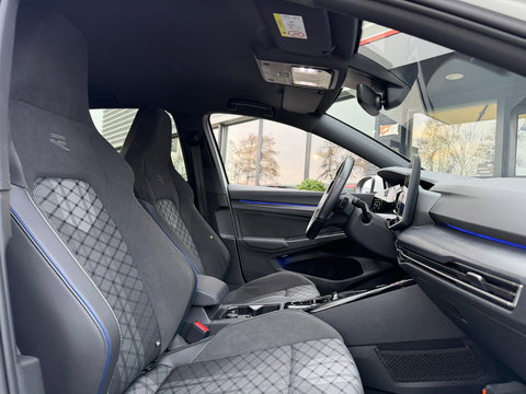 Volkswagen Golf 1.5 eTSI R-Line Edition NL-Auto|CameraIQ-Lights|Carplay|Keyless