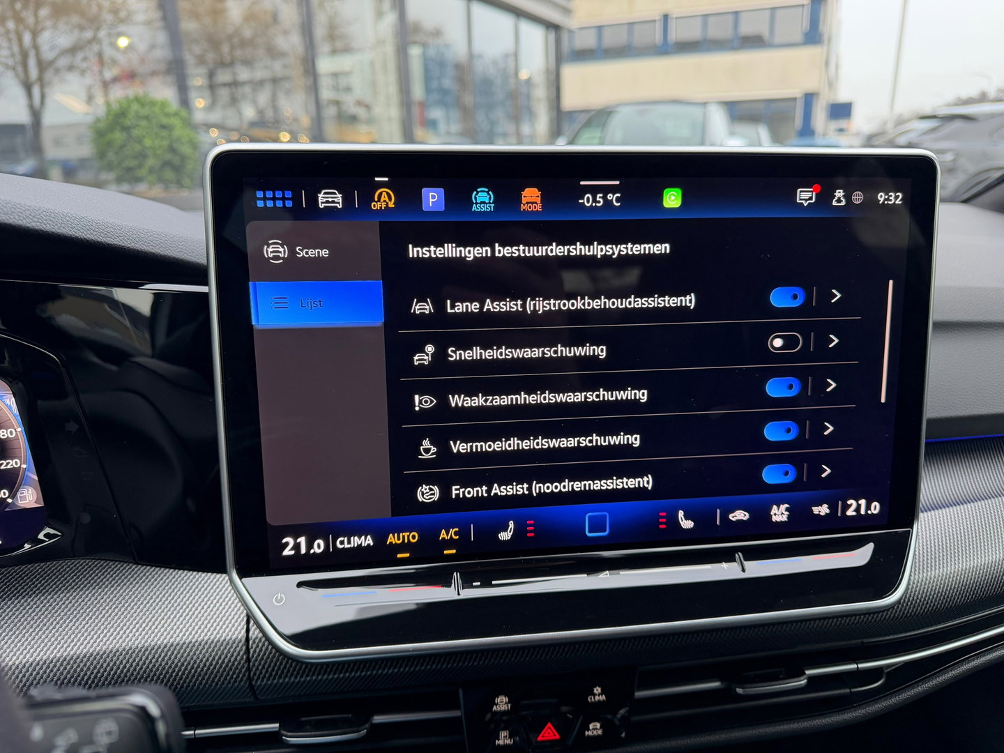 Volkswagen Golf 1.5 eTSI R-Line Edition NL-Auto|CameraIQ-Lights|Carplay|Keyless