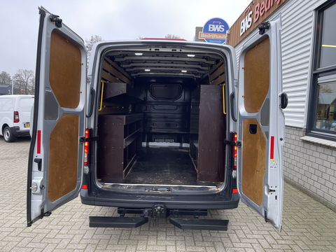 Volkswagen Crafter 30 2.0 TDI L3H2 Comfortline ( voorheen L2H1 ) / euro 6 / bpm vrij / lease vanaf € 358 / vaste prijs rijklaar € 21.950 ex btw / zilver metallic / airco / cruise / navi / pdc voor en achter