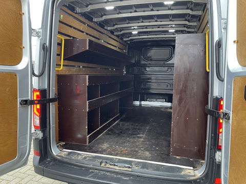 Volkswagen Crafter 30 2.0 TDI L3H2 Comfortline ( voorheen L2H1 ) / euro 6 / bpm vrij / lease vanaf € 358 / vaste prijs rijklaar € 21.950 ex btw / zilver metallic / airco / cruise / navi / pdc voor en achter