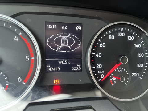 Volkswagen Crafter 30 2.0 TDI L3H2 Comfortline ( voorheen L2H1 ) / euro 6 / bpm vrij / lease vanaf € 358 / vaste prijs rijklaar € 21.950 ex btw / zilver metallic / airco / cruise / navi / pdc voor en achter