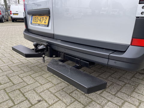 Volkswagen Crafter 30 2.0 TDI L3H2 Comfortline ( voorheen L2H1 ) / euro 6 / bpm vrij / lease vanaf € 358 / vaste prijs rijklaar € 21.950 ex btw / zilver metallic / airco / cruise / navi / pdc voor en achter