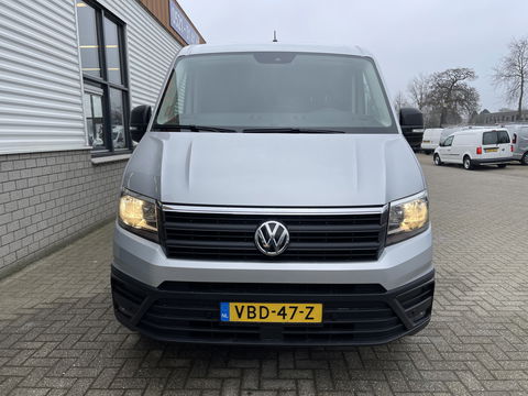 Volkswagen Crafter 30 2.0 TDI L3H2 Comfortline ( voorheen L2H1 ) / euro 6 / bpm vrij / lease vanaf € 358 / vaste prijs rijklaar € 21.950 ex btw / zilver metallic / airco / cruise / navi / pdc voor en achter