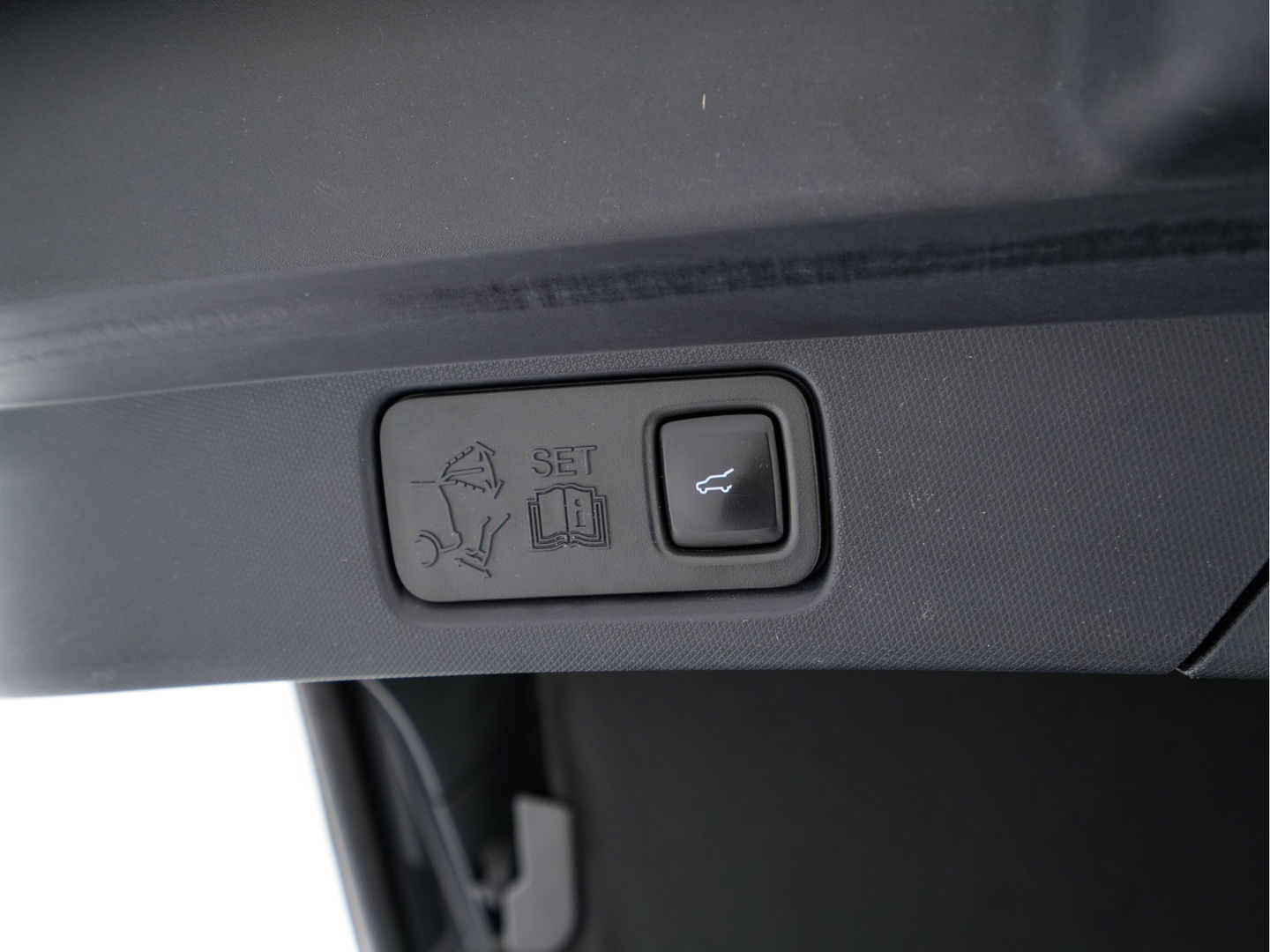 Ford Mustang Mach-E RWD 75 kWh (3-Fase-11 kW) {SOH-90%} (INCL-BTW) Aut.*LEATHER | FULL-LED | DAB | DIGI-COCKPIT | KEYLESS | NAVI-FULLMAP | CARPLAY | HEATED-COMFORTSEATS | TOPVIEW |  ADAPTIVE-CRUISE | PRIVACY-GLASS | 18'' ALU*