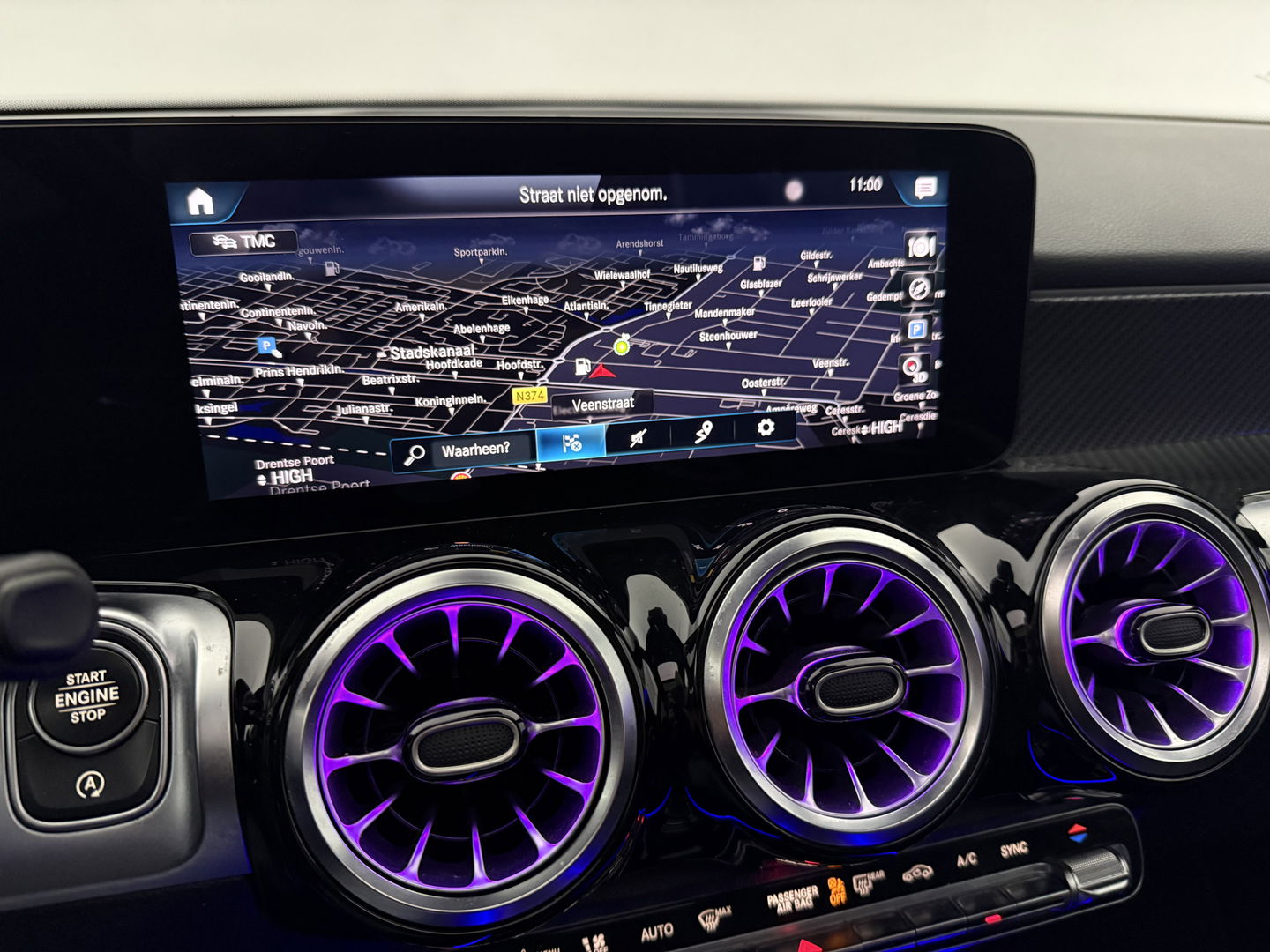 Mercedes-Benz GLB 200 Business AMG | Pano | Sfeer | Camera | Carplay | Virtual | Trekhaak | Cruise | NAP
