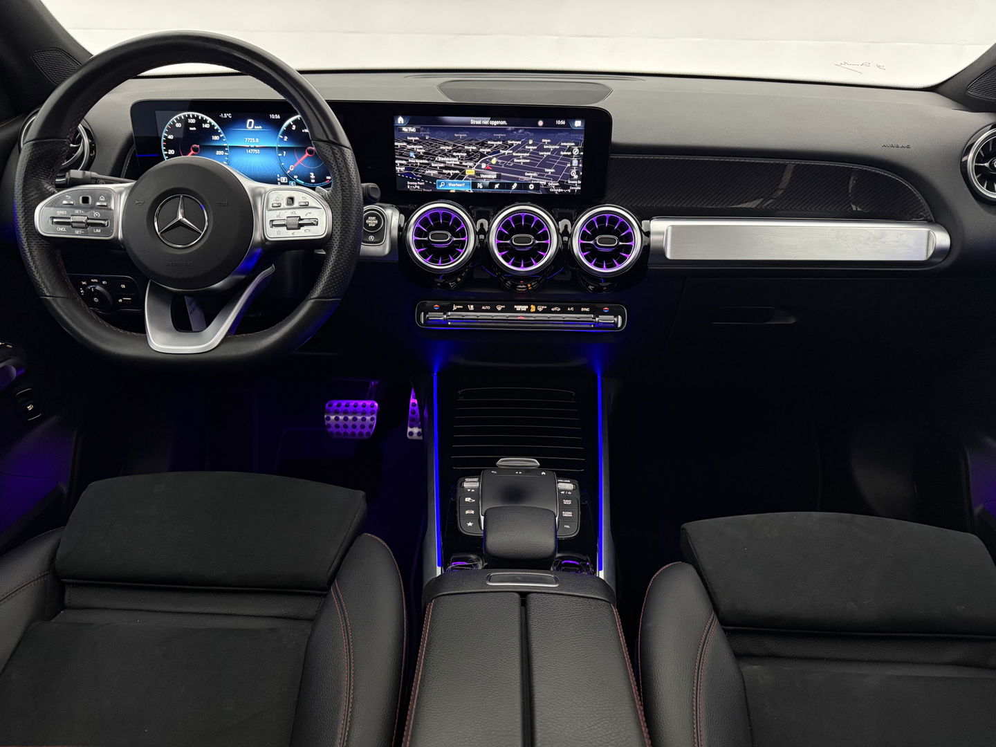 Mercedes-Benz GLB 200 Business AMG | Pano | Sfeer | Camera | Carplay | Virtual | Trekhaak | Cruise | NAP