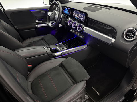 Mercedes-Benz GLB 200 Business AMG | Pano | Sfeer | Camera | Carplay | Virtual | Trekhaak | Cruise | NAP