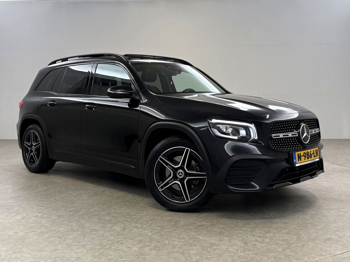 Mercedes-Benz GLB 200 Business AMG | Pano | Sfeer | Camera | Carplay | Virtual | Trekhaak | Cruise | NAP