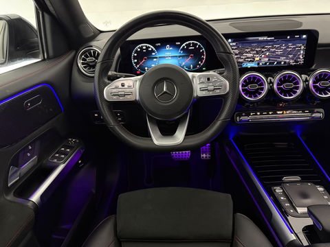 Mercedes-Benz GLB 200 Business AMG | Pano | Sfeer | Camera | Carplay | Virtual | Trekhaak | Cruise | NAP