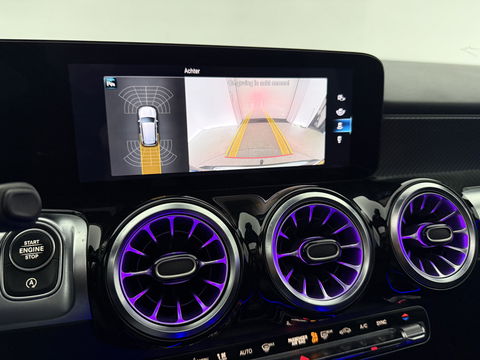 Mercedes-Benz GLB 200 Business AMG | Pano | Sfeer | Camera | Carplay | Virtual | Trekhaak | Cruise | NAP