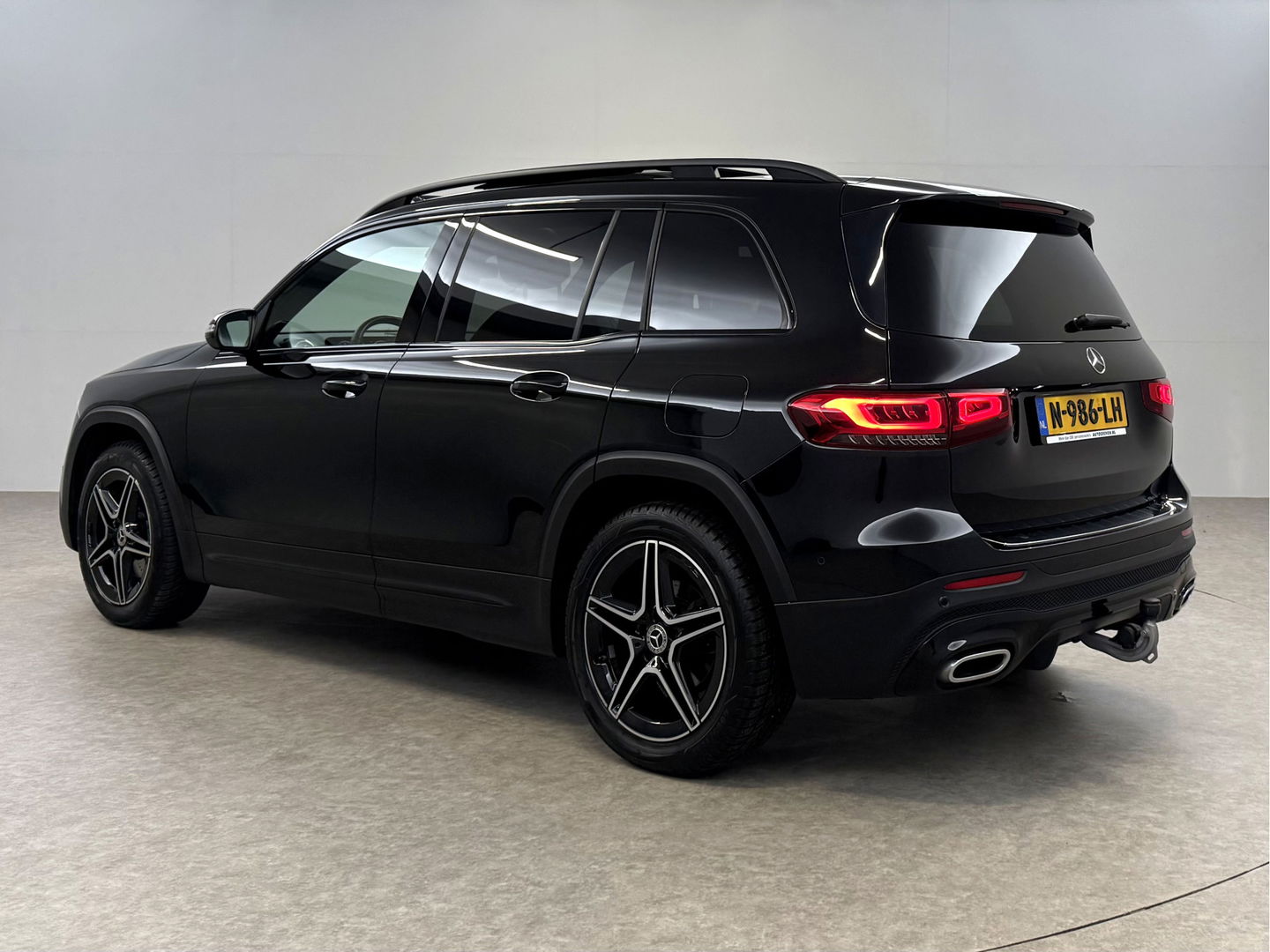 Mercedes-Benz GLB 200 Business AMG | Pano | Sfeer | Camera | Carplay | Virtual | Trekhaak | Cruise | NAP