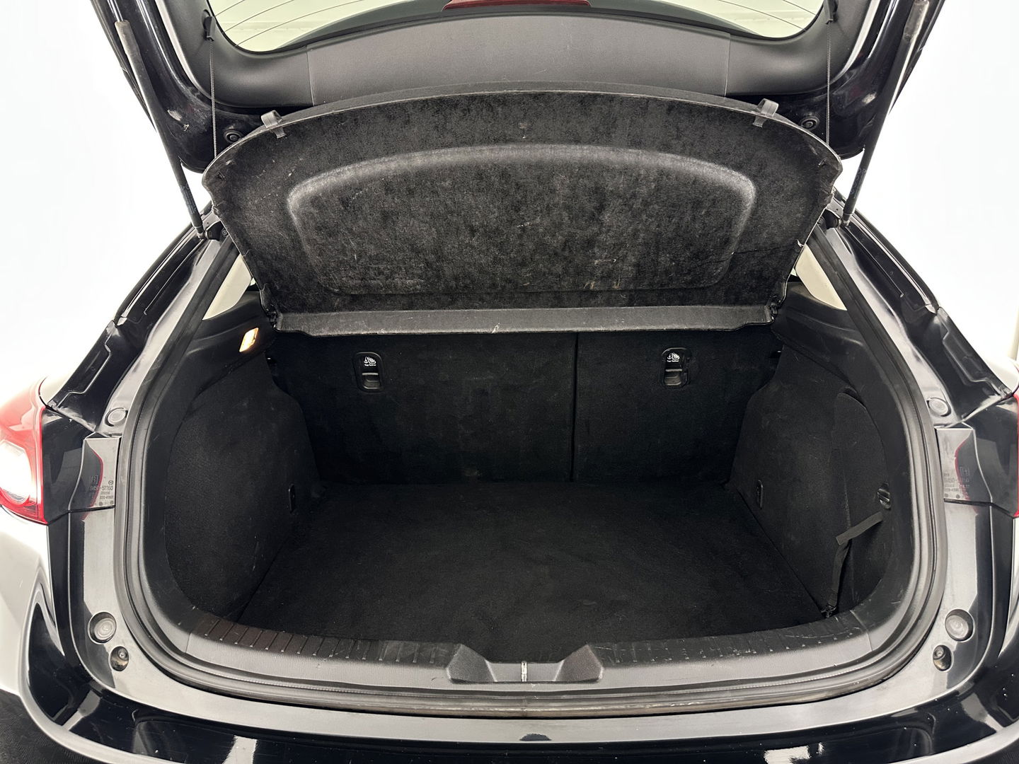 Mazda 3 2.2D Skylease GT *LEATHER | CRUISE | HEATED-COMFORTSEATS | HEAD UP | PRIVACYGLASS | XENON | TOWBAR | LANE-ASSIST |  18"ALU*