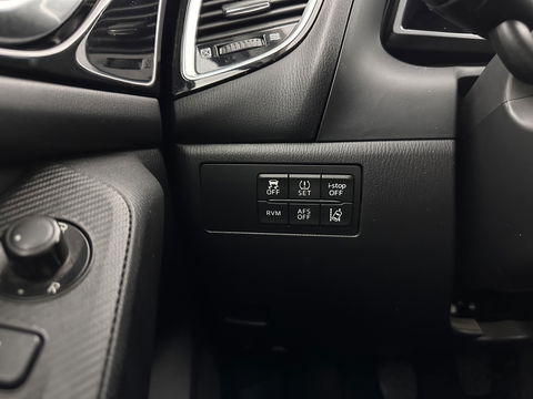 Mazda 3 2.2D Skylease GT *LEATHER | CRUISE | HEATED-COMFORTSEATS | HEAD UP | PRIVACYGLASS | XENON | TOWBAR | LANE-ASSIST |  18"ALU*