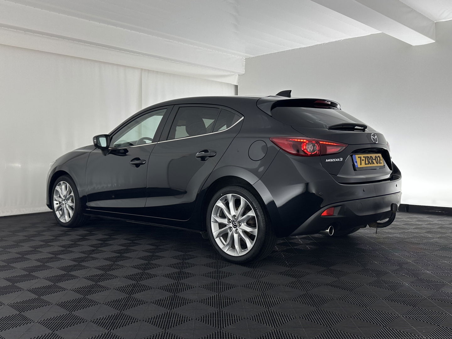 Mazda 3 2.2D Skylease GT *LEATHER | CRUISE | HEATED-COMFORTSEATS | HEAD UP | PRIVACYGLASS | XENON | TOWBAR | LANE-ASSIST |  18"ALU*