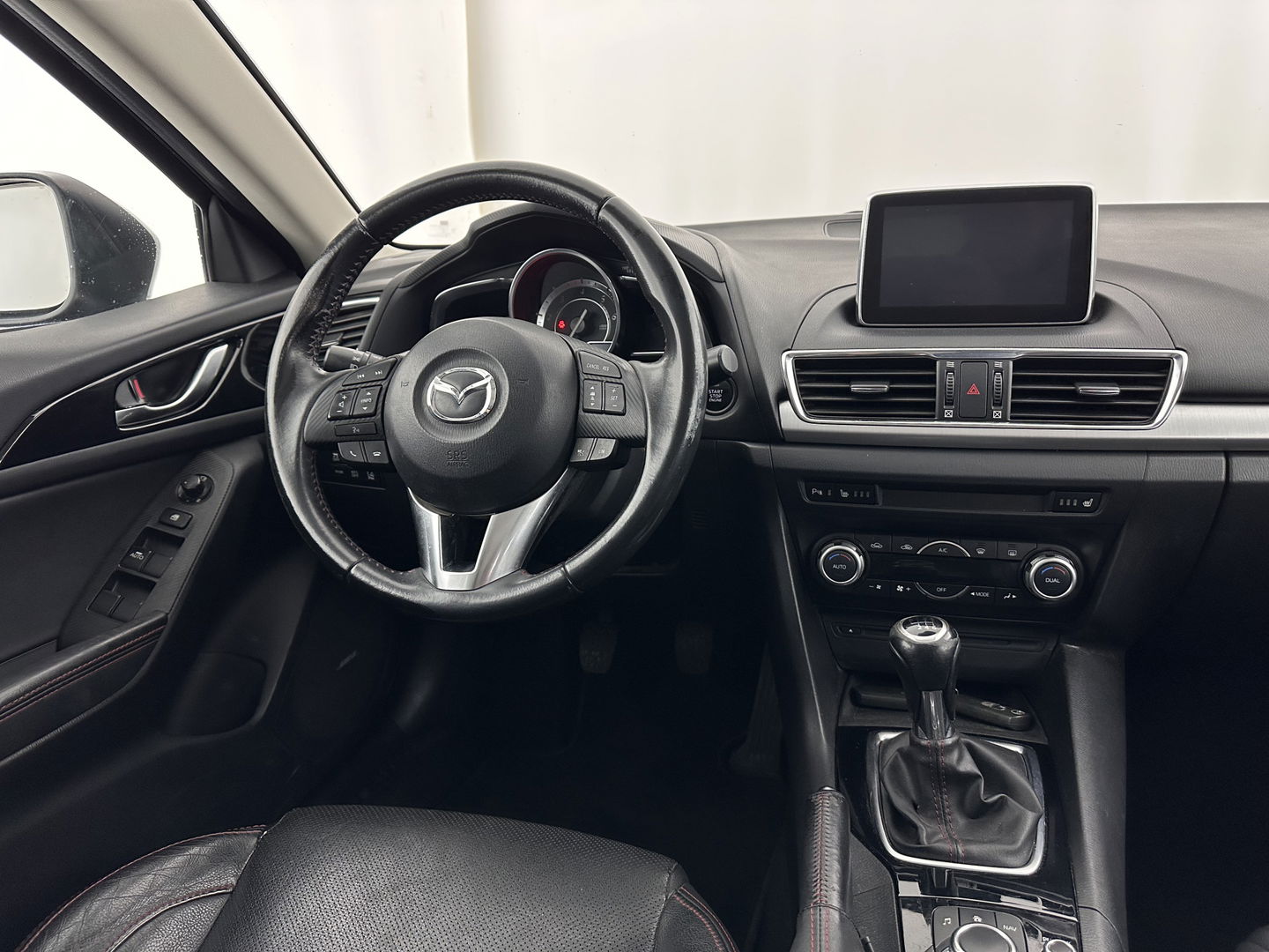 Mazda 3 2.2D Skylease GT *LEATHER | CRUISE | HEATED-COMFORTSEATS | HEAD UP | PRIVACYGLASS | XENON | TOWBAR | LANE-ASSIST |  18"ALU*